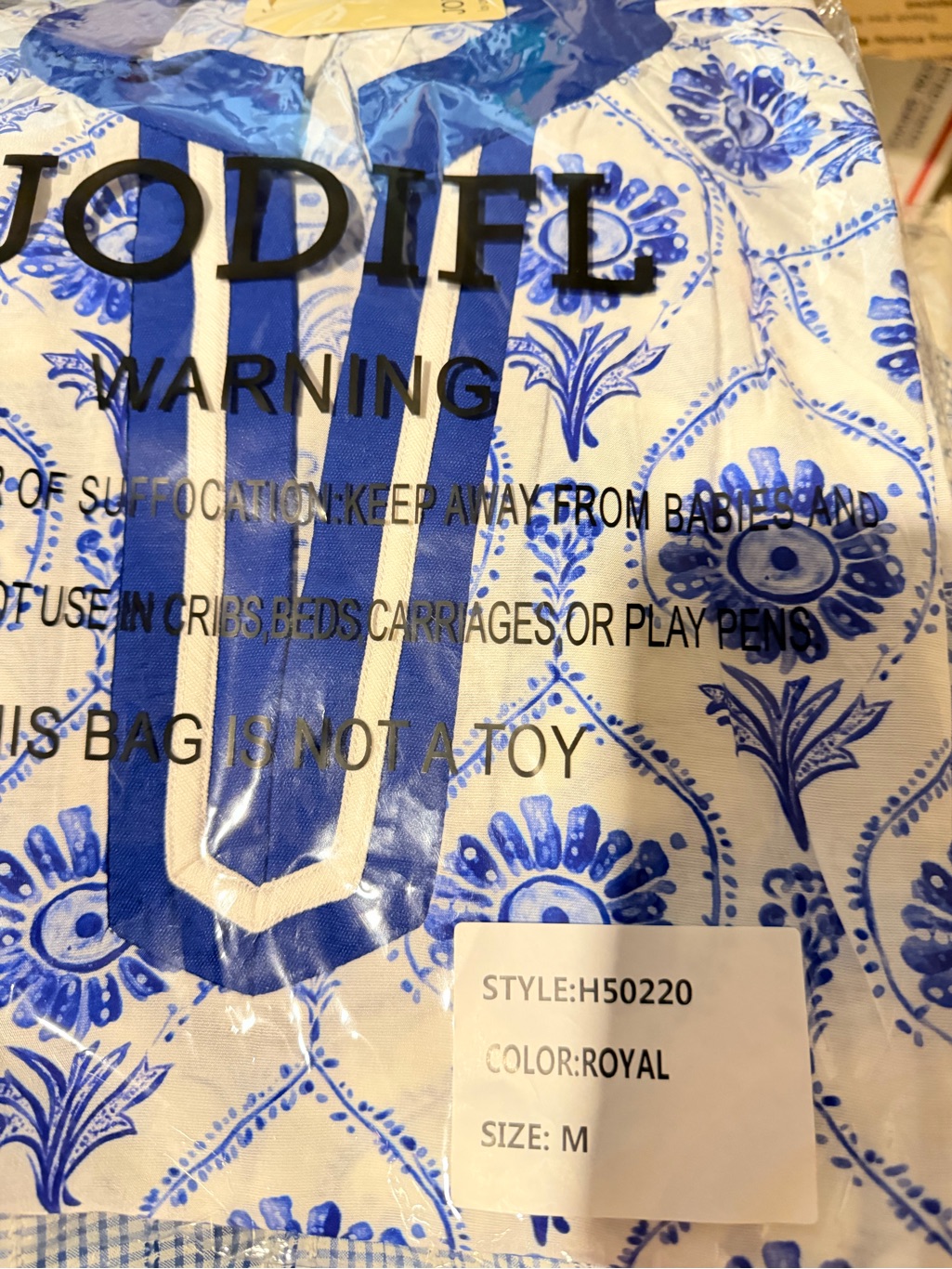 Jodifl Blue & White Floral Print Tunic Blouse Size Medium Coastal Nwt B1-2 — image 3 of 4